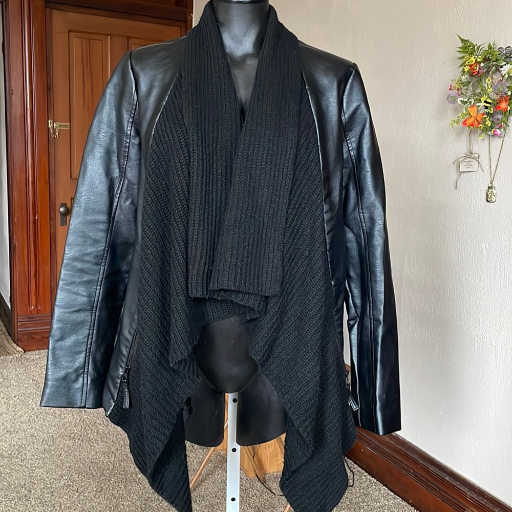 Open leather jacket knit scarf closure inseam side pockets Polyester Small Apt 9